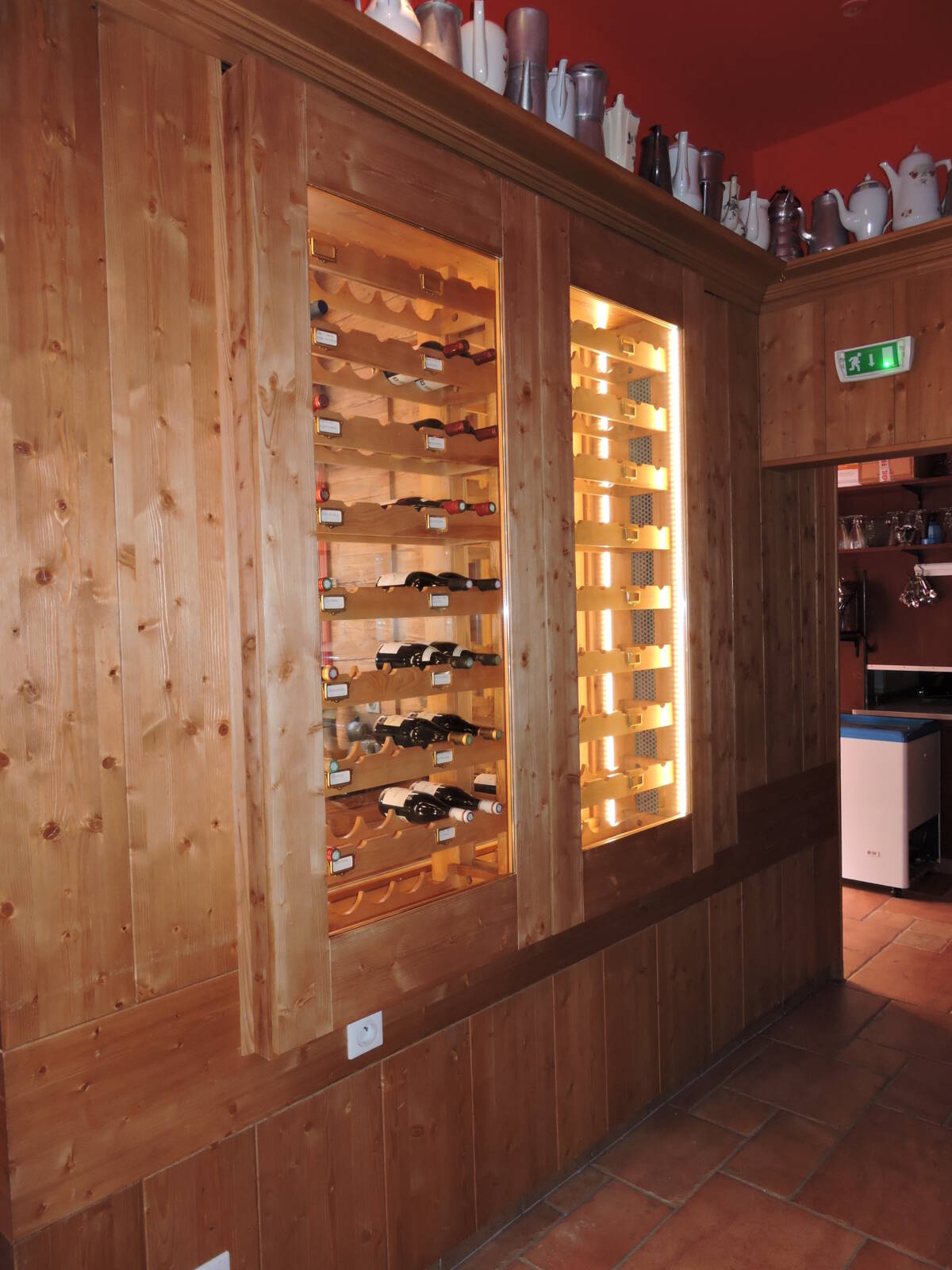 CAVE A VINS | Menuiserie Stoehr Agencements professionnels de Munster, a Kaysersberg et de Colmar a Muntzenheim Illzach 3