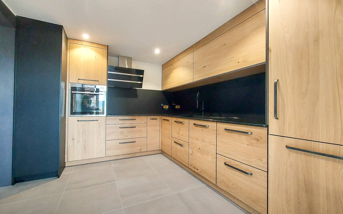 De Munster a Colmar : l&rsquo;excellence artisanale au service de votre cuisine sur mesure S&eacute;lestat