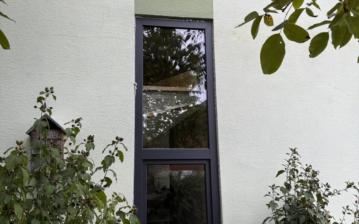 Pose de fen&ecirc;tres de qualit&eacute; par la Menuiserie Agencement Stoehr de Gunsbach a Colmar Illzach